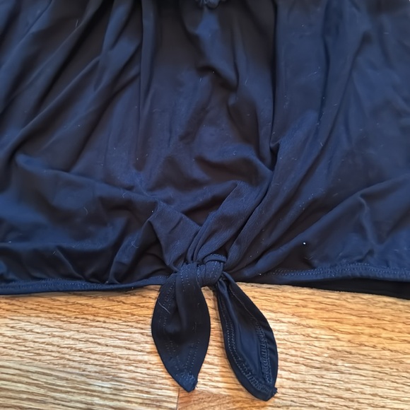 PixieLane top that can be worn off the shoulder, on or one shoulder super cute! - Picture 3 of 4